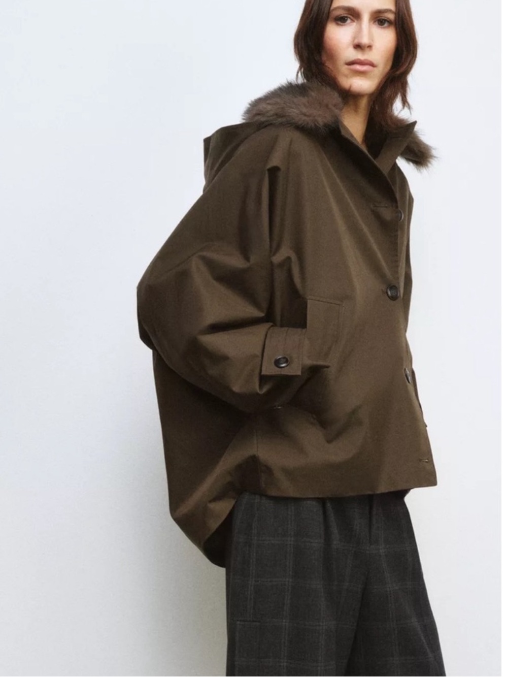 NWT Zara SHORT TRENCH COAT WITH FAUX FUR COLLAR ZW COLLECTION Jacket Size M